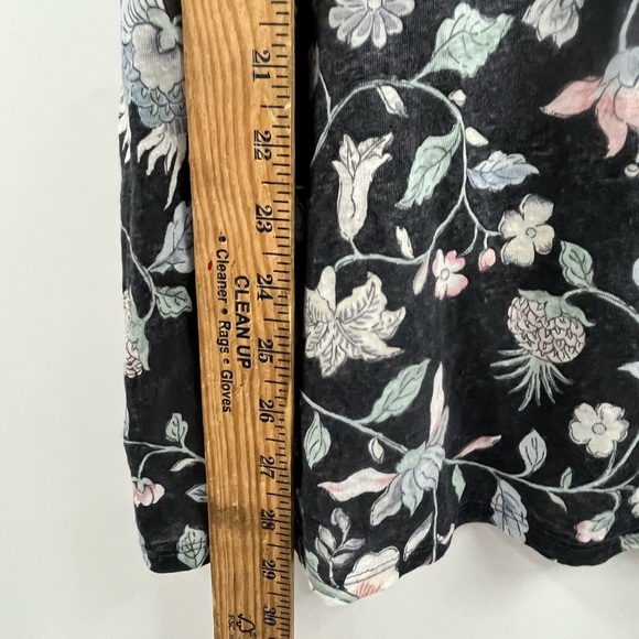 Loft Linen Plus Black Floral Short Sleeve Shirt Size 20/22 - Picture 3 of 8